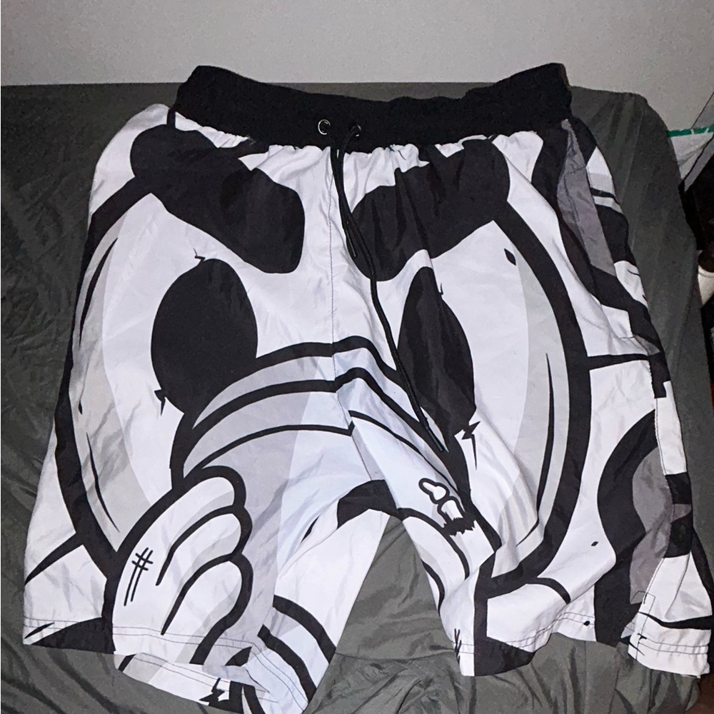 Glo Gang shorts 2XL